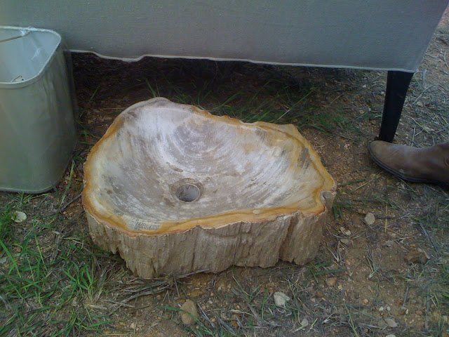 T h e - C o u n t r y p o l i t a n Report: Round Top Finds