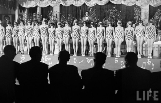 vintage everyday: Beautiful Legs Contest, 1949