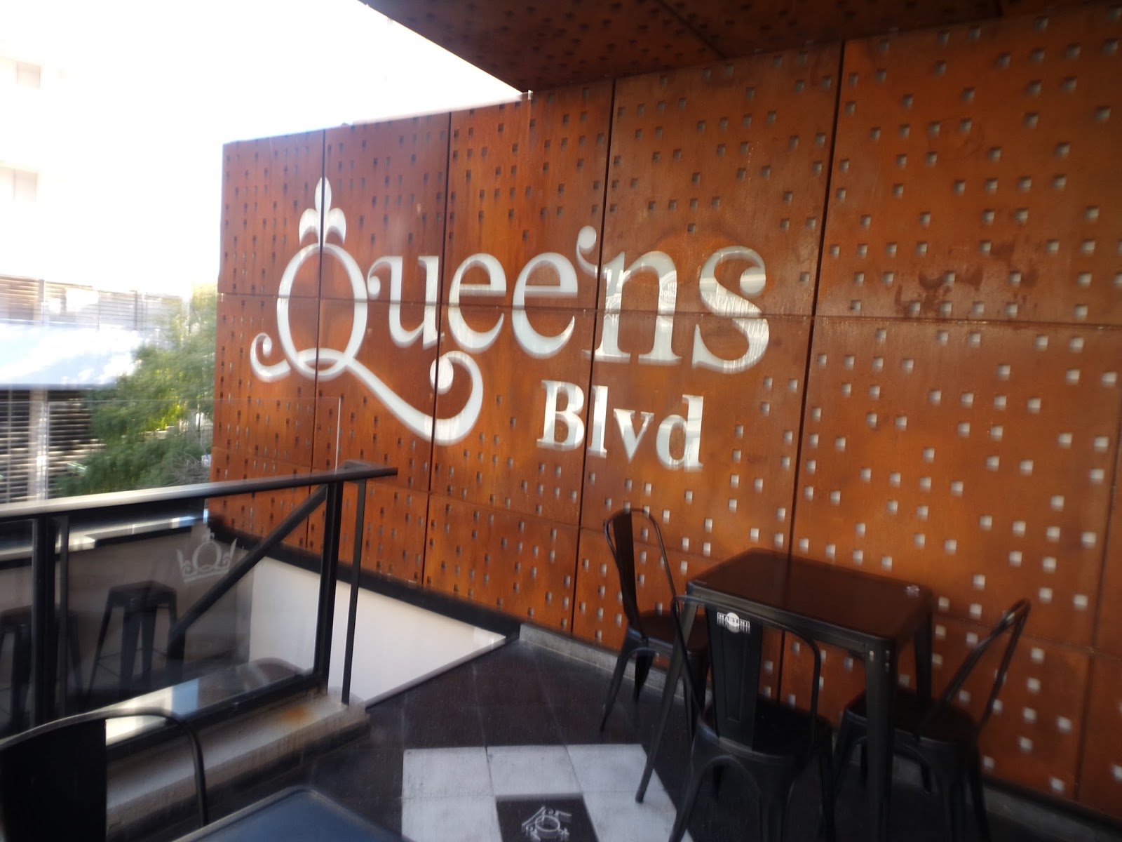 historias con pueblos BAR QUEENS EN BOULEVARD OROÑO ROSARIO EDIFICIO