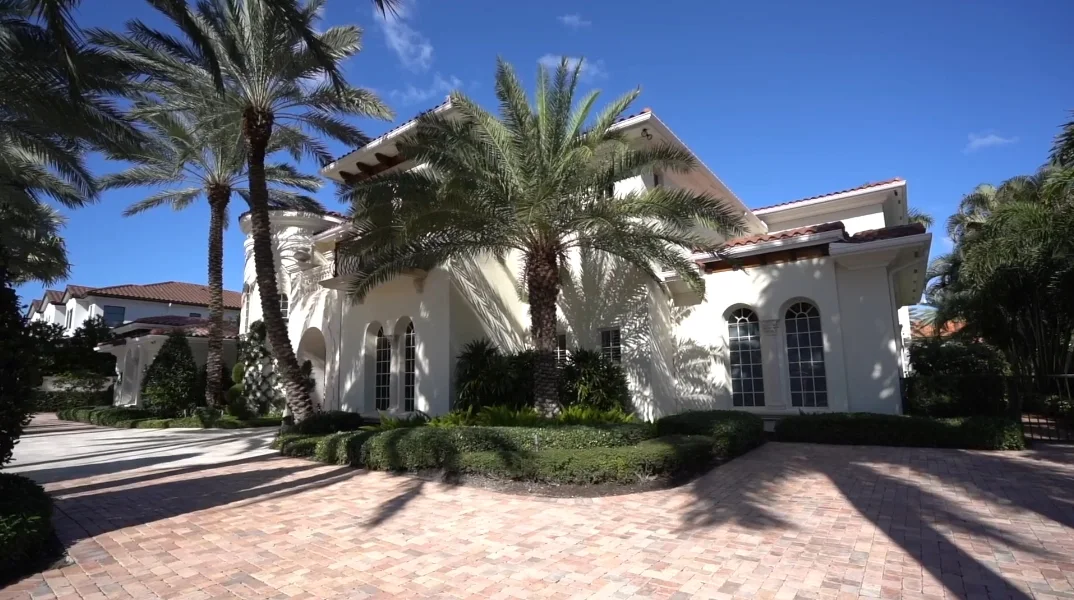 39 Interior Photos vs. 251 W Coconut Palm Rd, Boca Raton, FL Ultra Luxury Mansion Tour