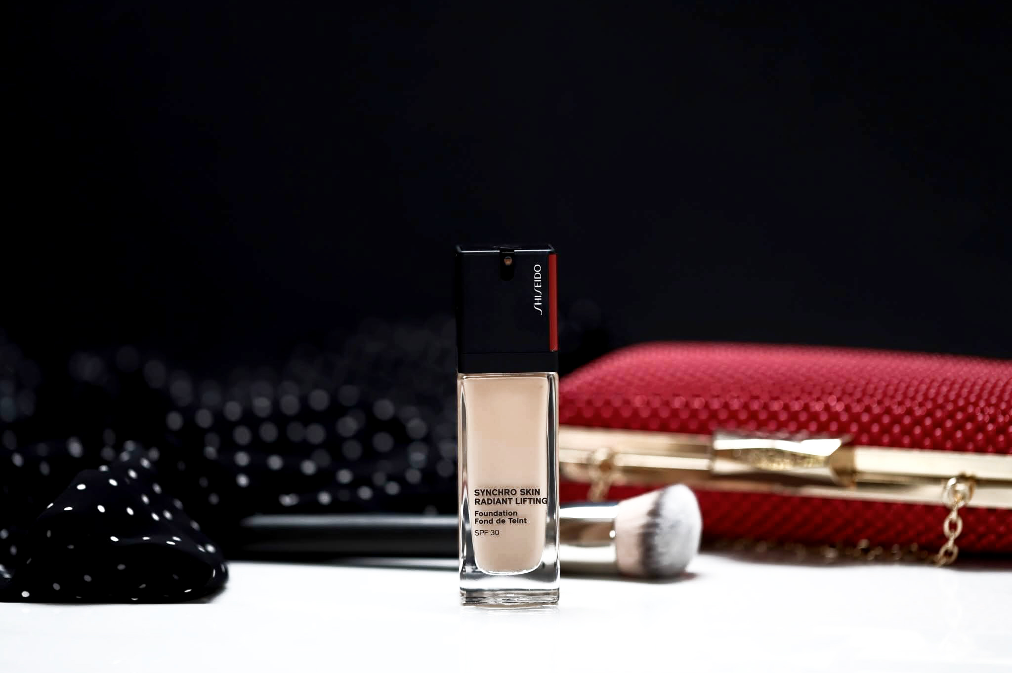 Shiseido Synchro Skin Radiant Lifting Font de Teint