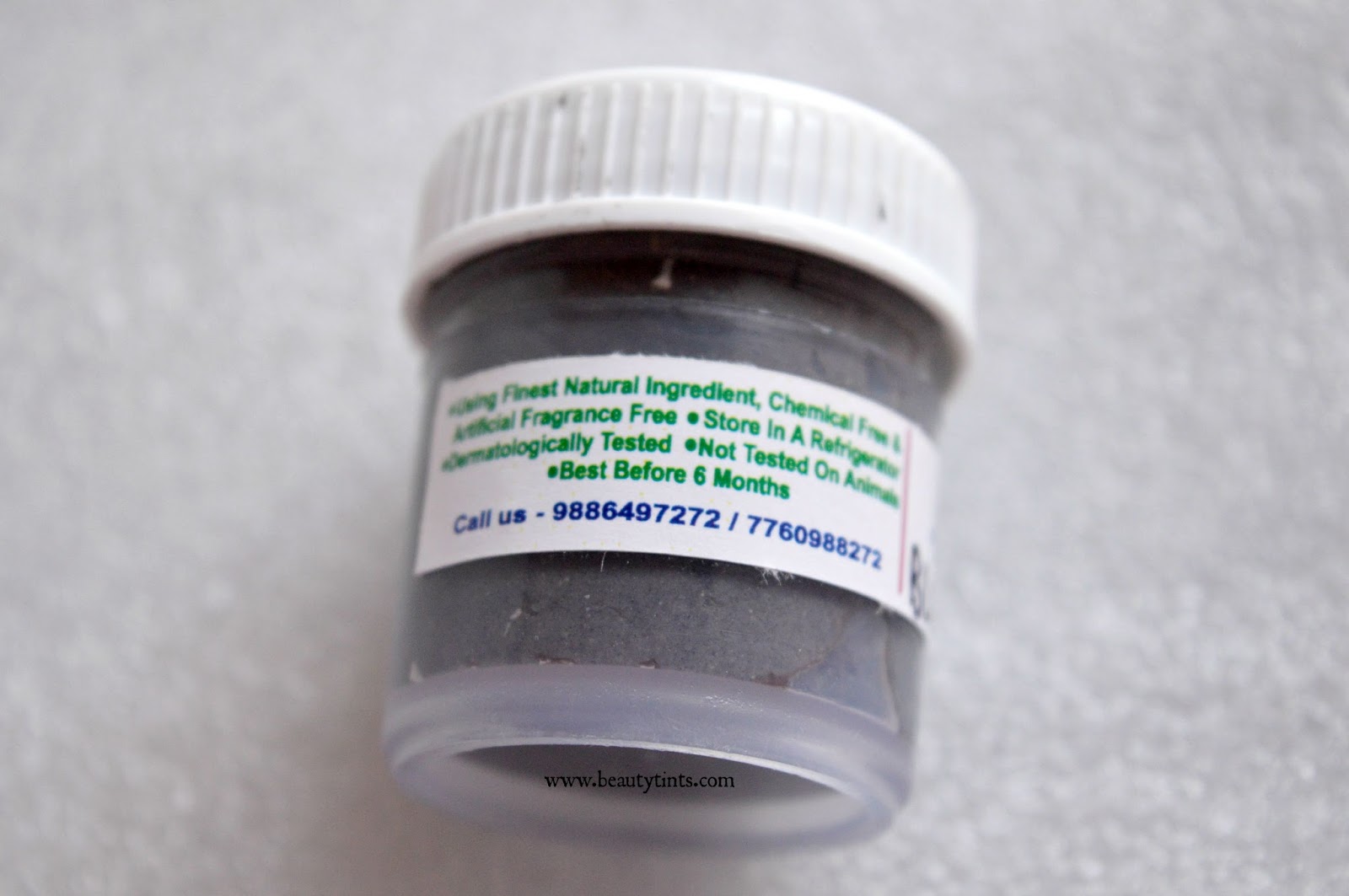 Sriz Beauty Blog Aroma Essentials Tomato Face Wash Review