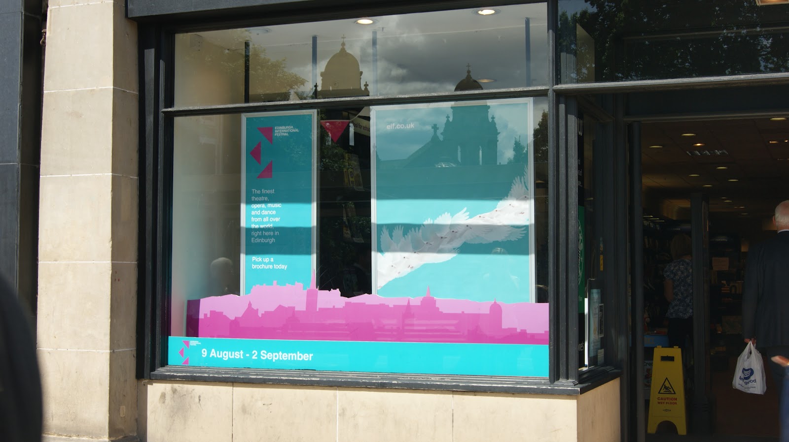 LESLEY FRAMES LIFE Edinburgh International Festival, Visual Merchandising