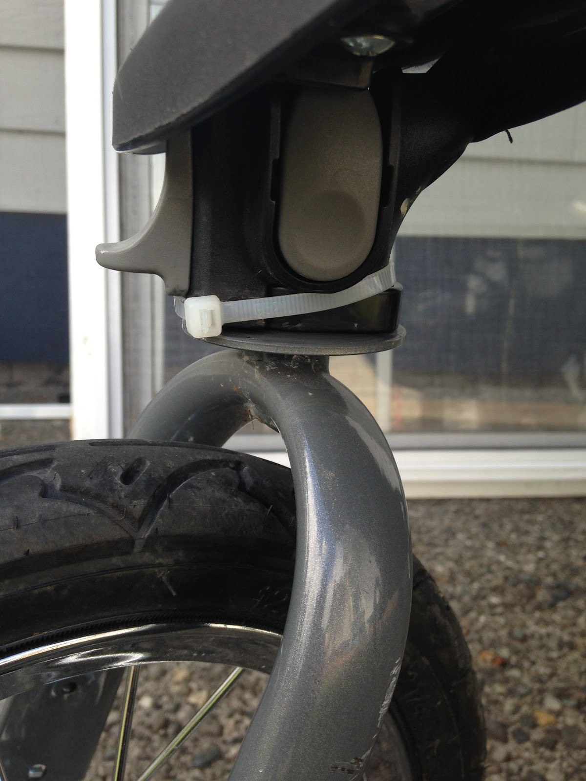 graco jogging stroller front wheel lock fix