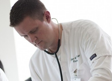 9 Manfaat Minum Air Putih Saat Perut Kosong di Pagi Hari aguswahono.info kesehatan islami