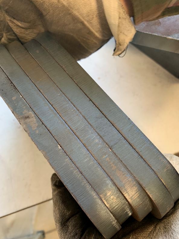 Sheet Metal Deburring Machines Steel Parts Deburring and Oxide Removal