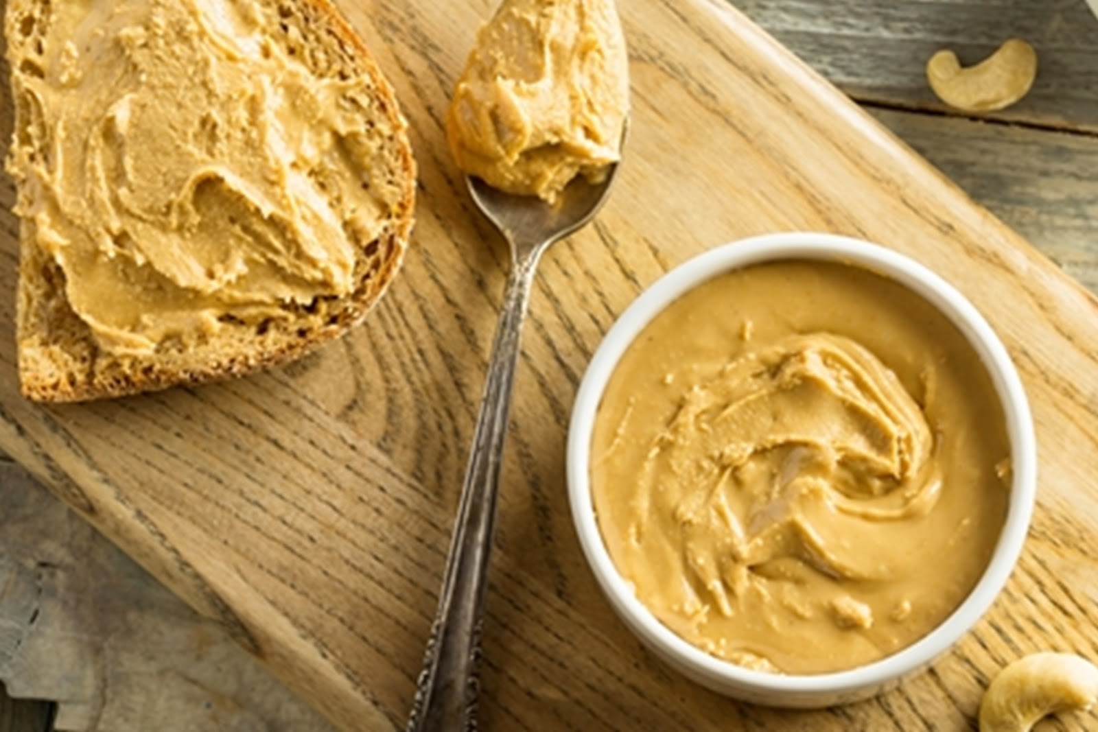 Enjoying the Richness of Flavored Cashew Butter