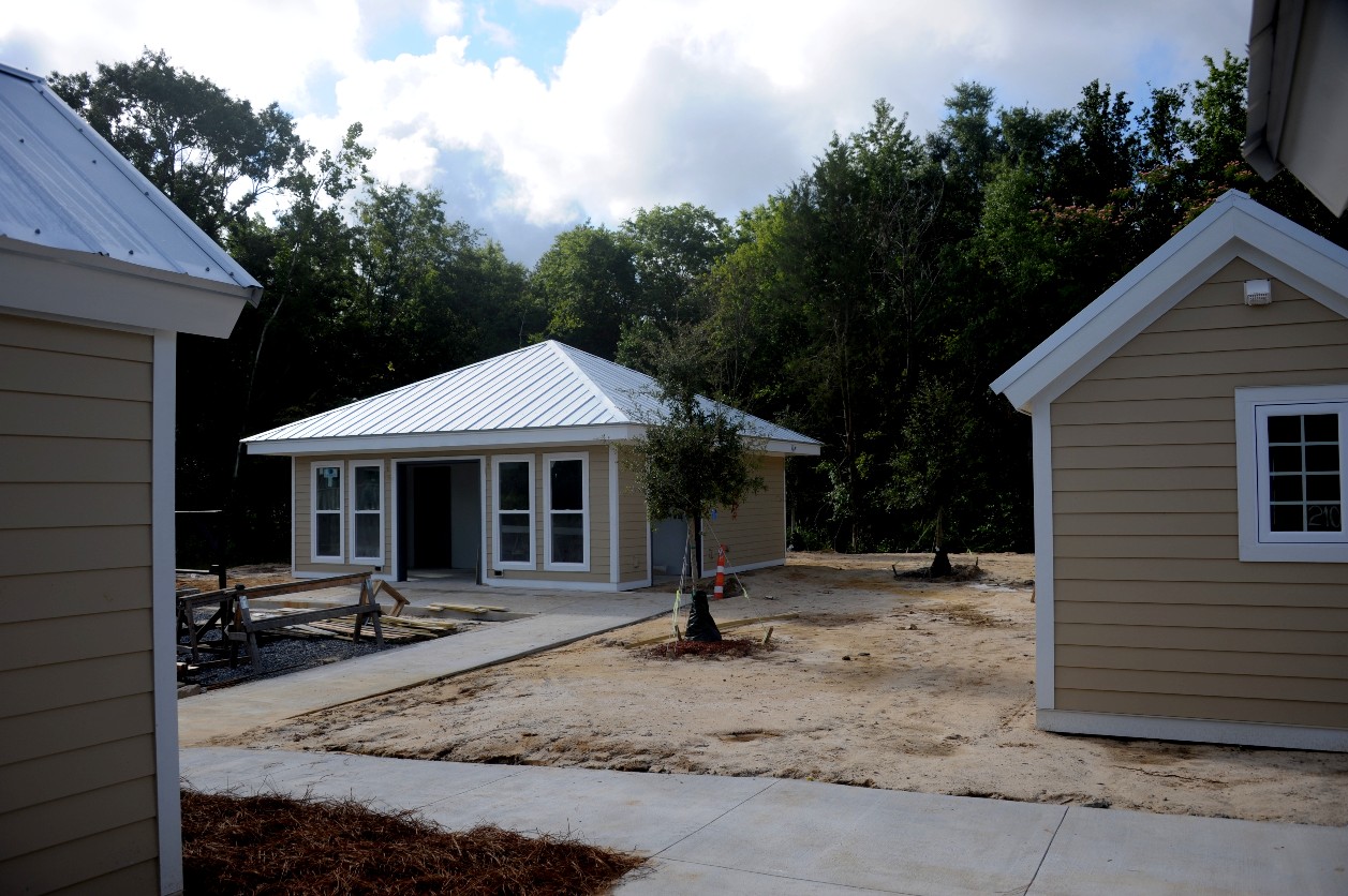 bede van dyke + art and architecture Tiny House Project, 72 Homeless