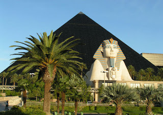 Image de la pyramide et le Sphinx de l'Hôtel le Luxor Las Vegas