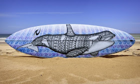 06-Zentangle-orca-whale-Surfboard-Jarryn-Dower-www-designstack-co