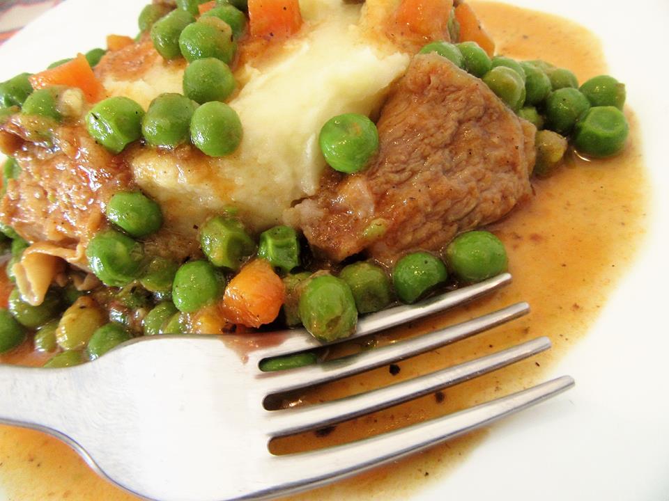 Teleći gulaš s graškom / Veal stew with peas