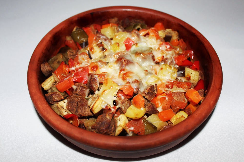 Gastronomik Hareketler Etli Sebzeli Güveç