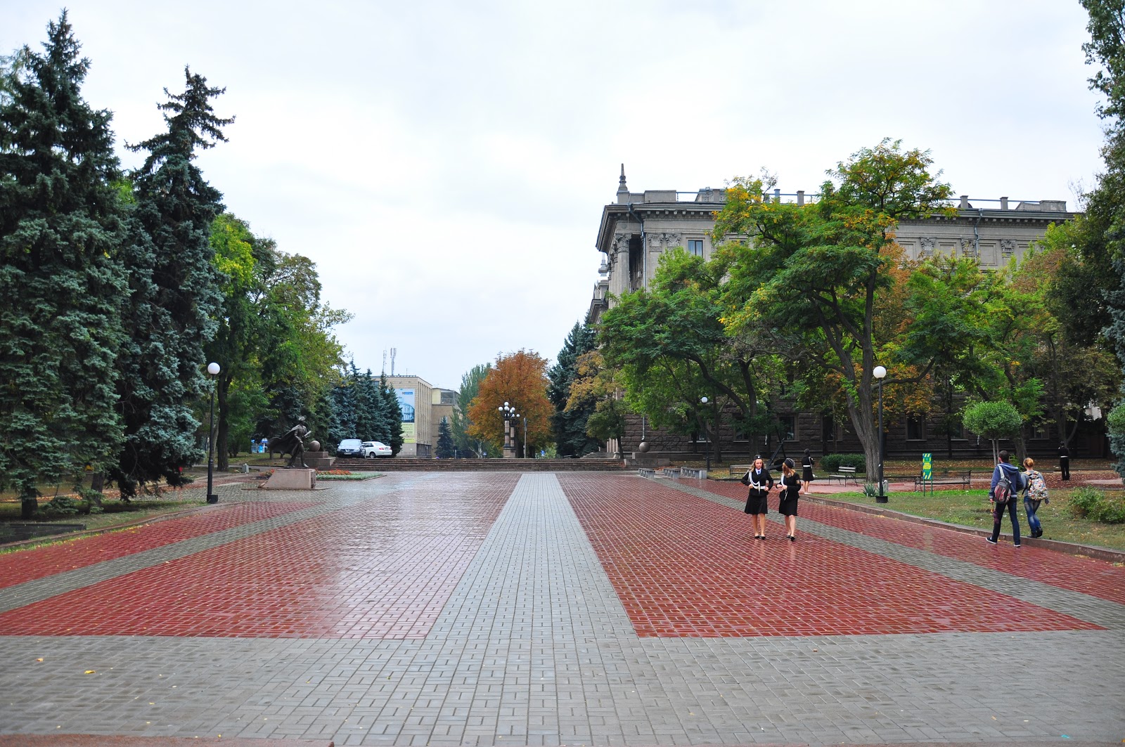 Площадь николаев