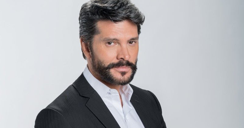 Mundo dos Famosos: Biografia de Marcelo Córdoba