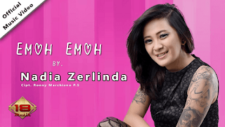 Lirik Lagu Nadia Zerlinda - Emoh Emoh