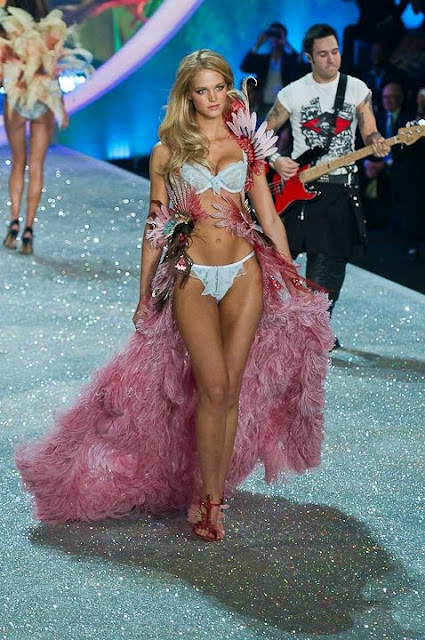 Erin Heatherton anjo da marca de lingerie Victoria Secrets Erin Heatherton anjo da marca de lingerie Victoria Secrets