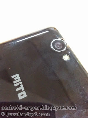 Penampakan kamera belakang Mito A10 Impact yang menggunakan sensor 5 MP.