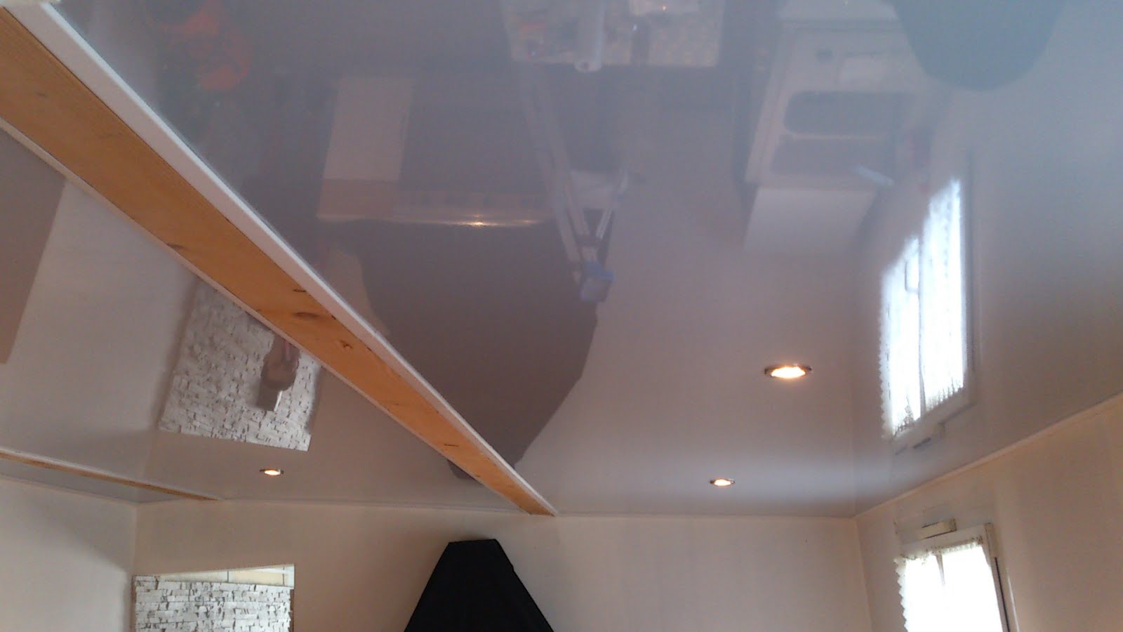 Showroom Stretch Ceiling Miami