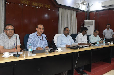 आधार इनरोलमेंट पर विमर्श