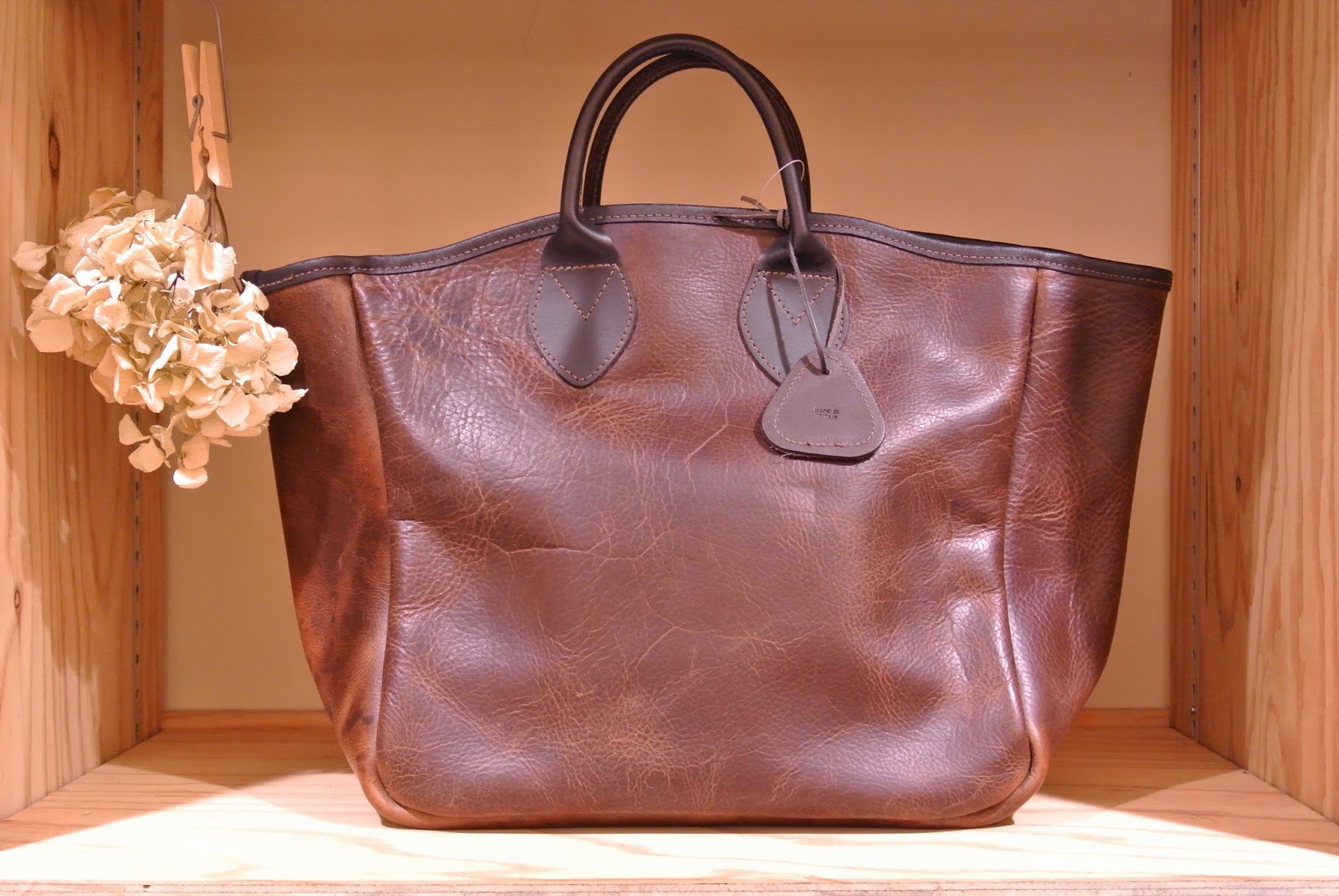 FEVRIER BLOG QUALITY GUNSLIPS/ Leather Short Handle Tote Bag