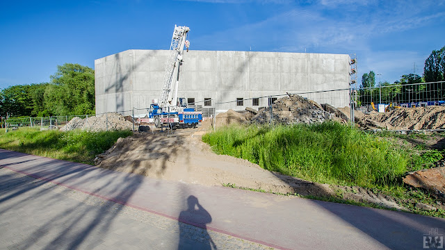 Budowa lodowiska w Bydgoszczy Budowa lodowiska obok hali Łuczniczka