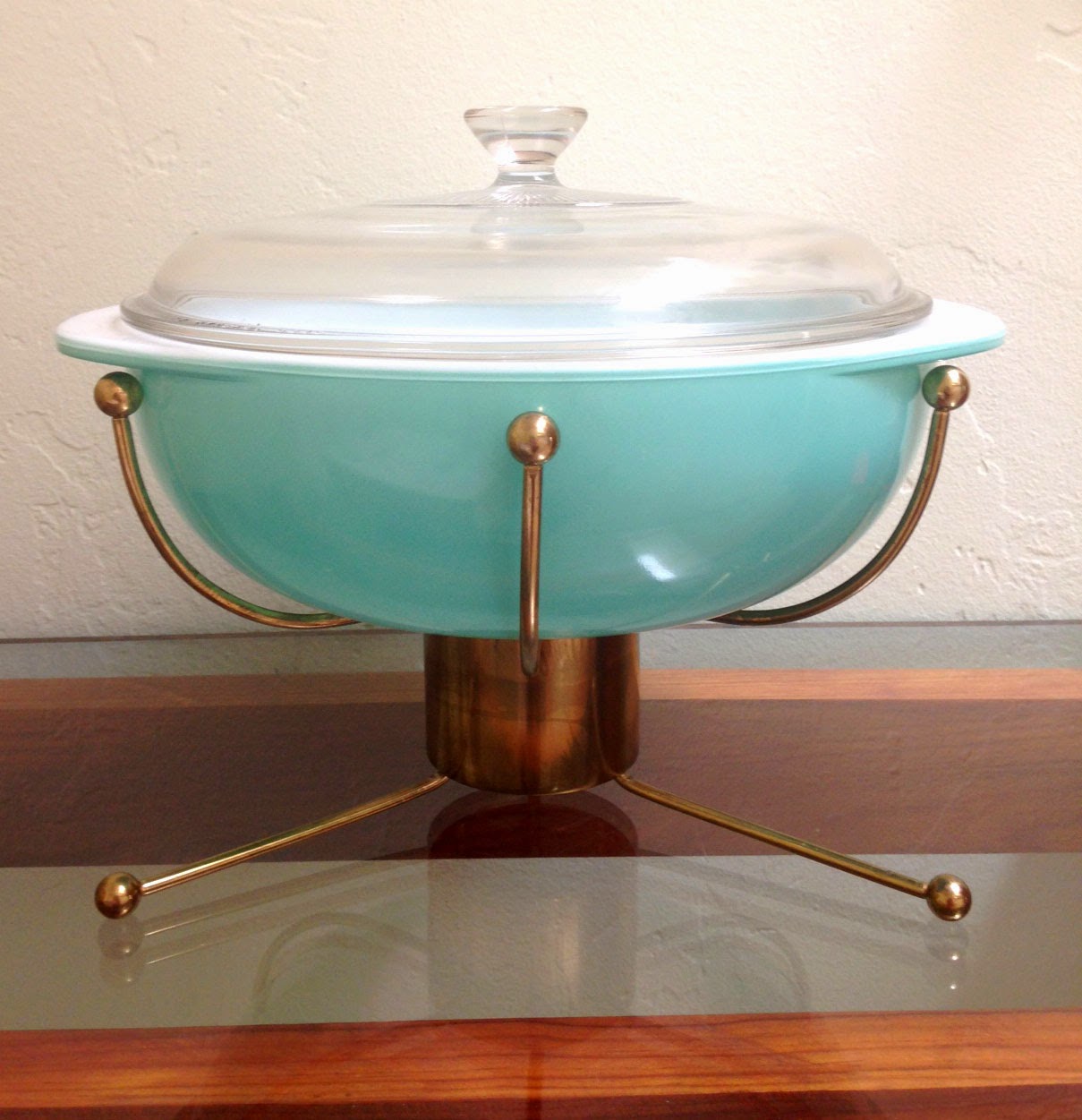 Pyrex Collective III Hello UFO