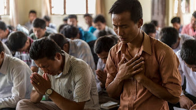 Para Umat Kristen Asing Ditangkap atas tuduhan 'Konversi' di Nepal