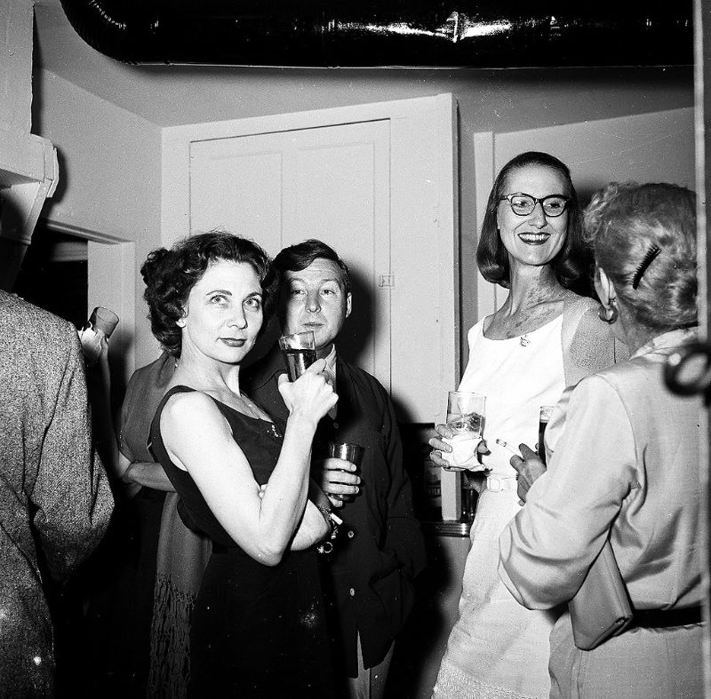 40 Fascinating Pics Show What Parties Looked Like in the 1950s ...