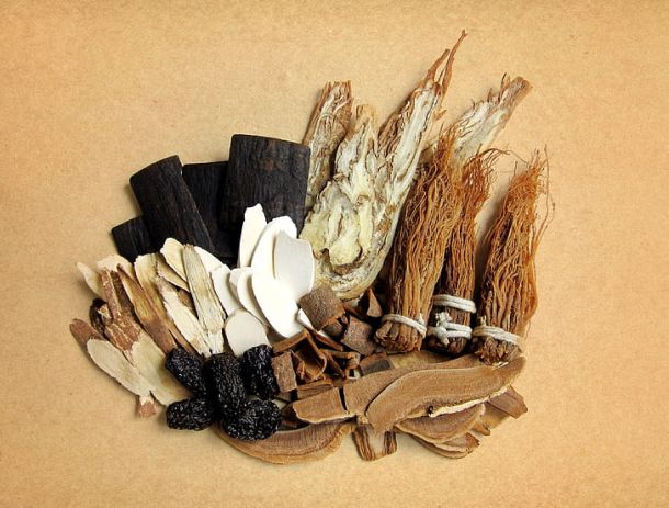 Health Benefits of 10 Common Spices and Herbs Health Benefits of 10 Common Spices and Herbs