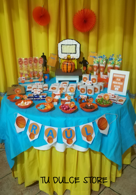 MESA  dulce comunion, candybar, chuches comunion,detalles comunion chuches,mesa dulce baloncesto