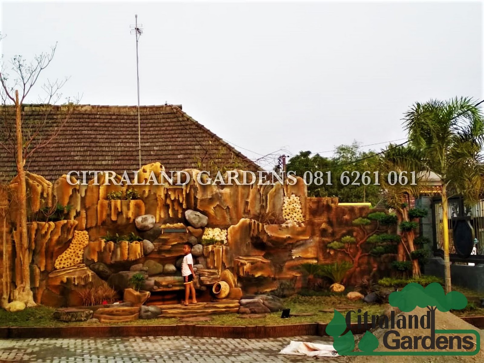 GAMBAR TAMAN TEBING AIR TERJUN - CITRALAND GARDENS