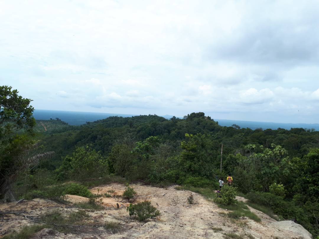 Hiking Bukit Payung Parit Sulong Batu Pahat