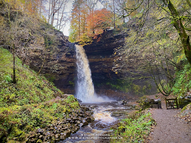 Hardraw Force waterfall walk short highest tallest waterfall England Yorkshire Dales map route Hawes