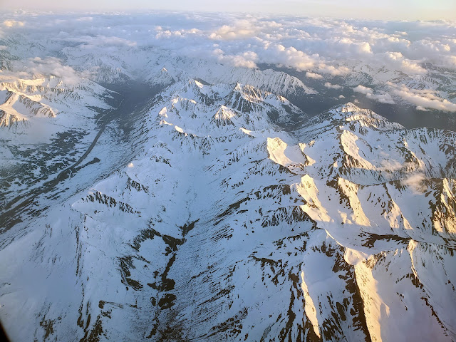 Image Kenai Mountains from the airplane