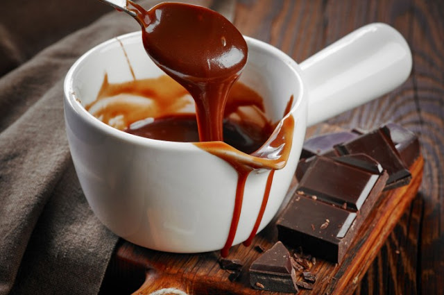 Tips Memilih Coklat Cair yang Memiliki Kualitas Terbaik Tips Memilih Coklat Cair yang Memiliki Kualitas Terbaik