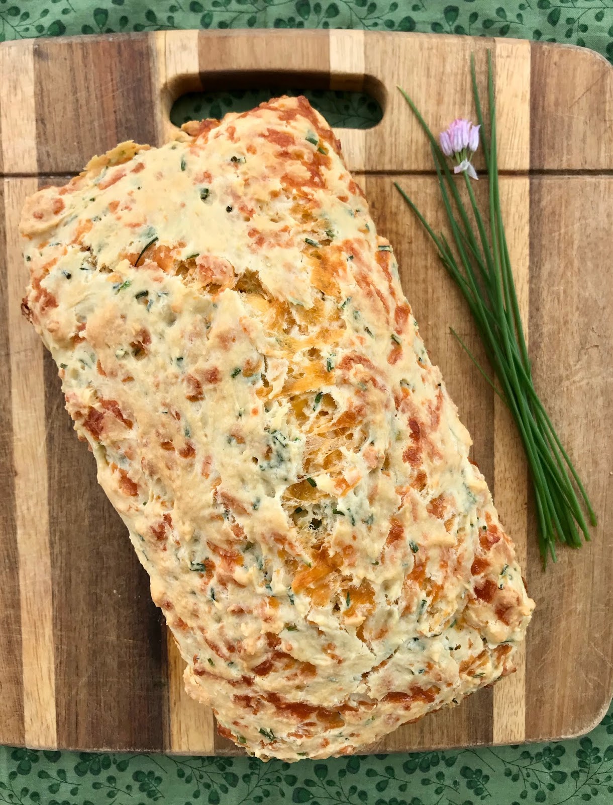 Savory Moments Sharp cheddar & chive quick bread