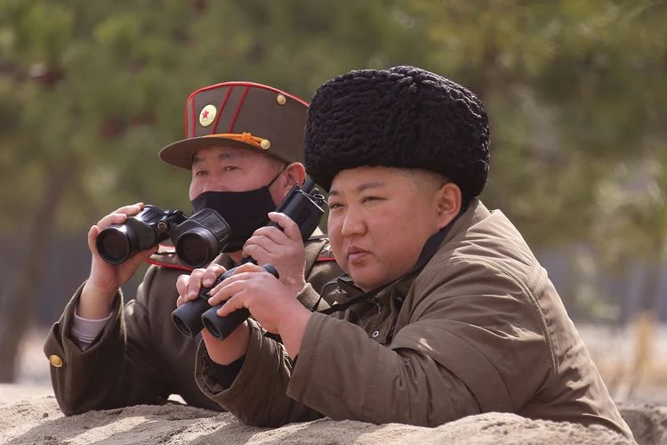 Sadis-Cuma-Gegara-Telepon-Kim-Jong-Un-Tega-Tembak-Mati-10-Rakyatnya-Kenapa