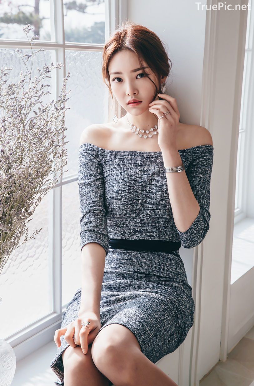 True Pic Korean Fashion Model Park Jung Yoon Indoor Photoshoot