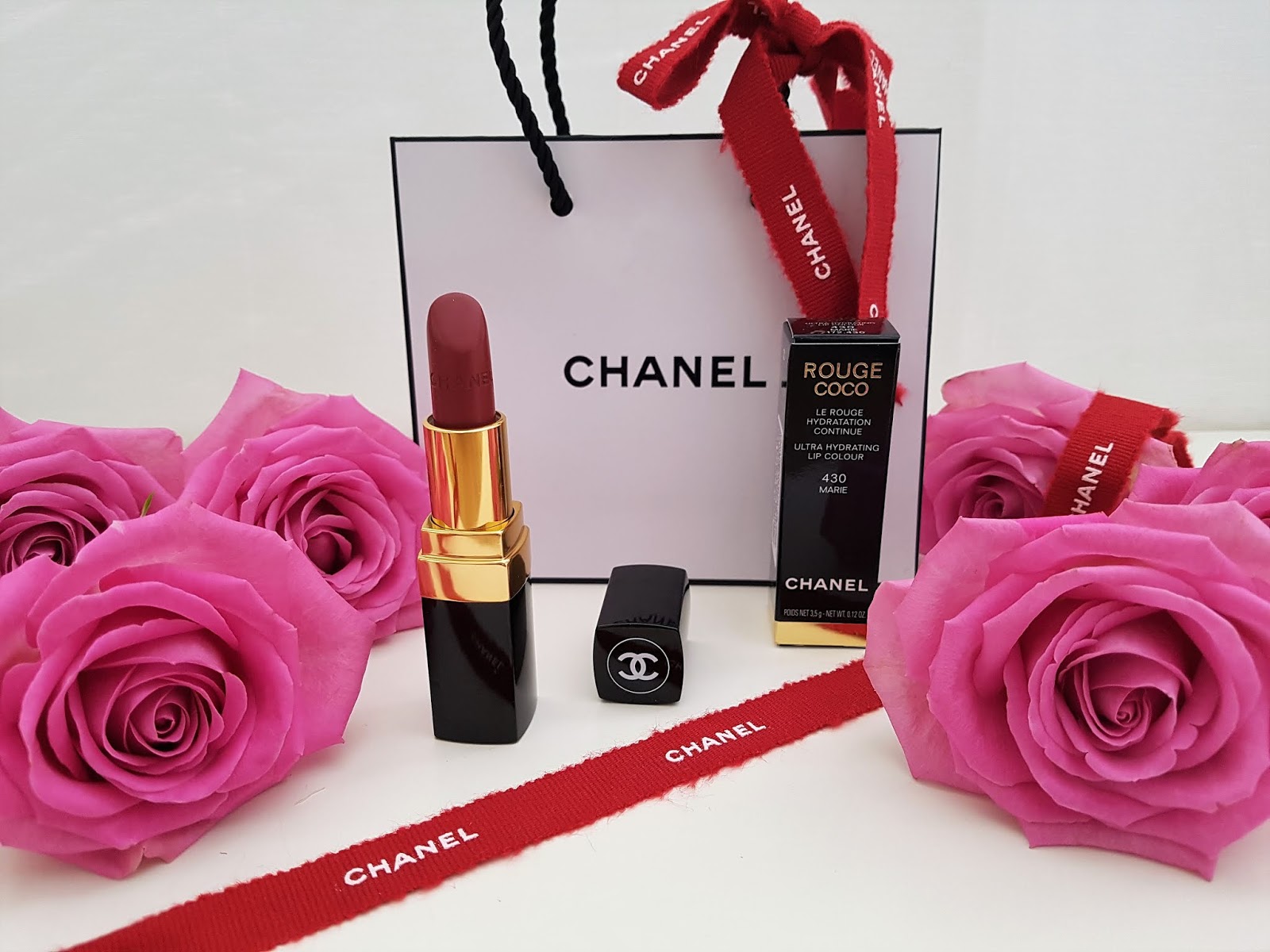 Chanel Rouge Coco Ultra Hydrating Lip Colour 3.5g/0.12ozColor: # 452  Emilienne