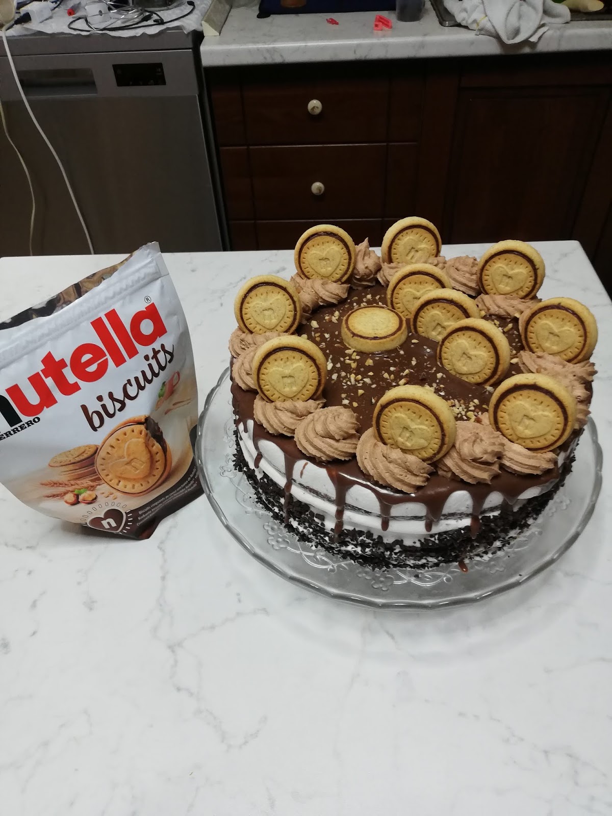 Dolcilandia e non solo... Torta Dripcake Nutella Biscuits