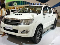 Harga dan Fisik : Lampu Depan Toyota Hilux 2011-2013 Harga dan Fisik : Lampu Depan Toyota Hilux 2011-2013