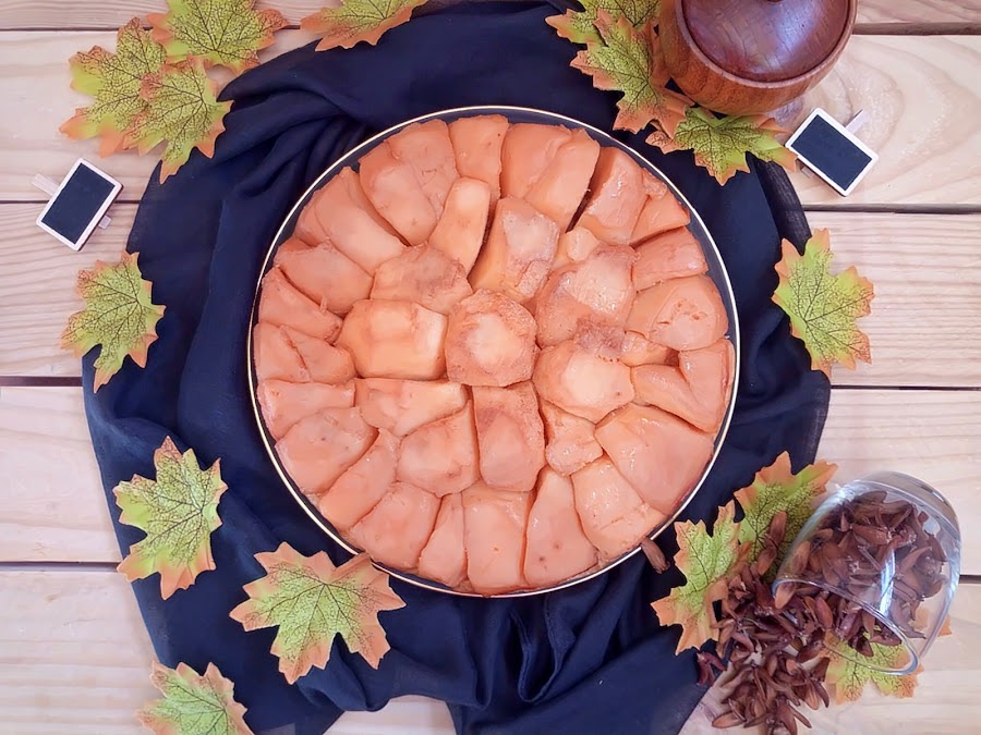 Tarta tatín de membrillo postre otoño dulce sencillo fácil fruta cuca canela con horno caramelo