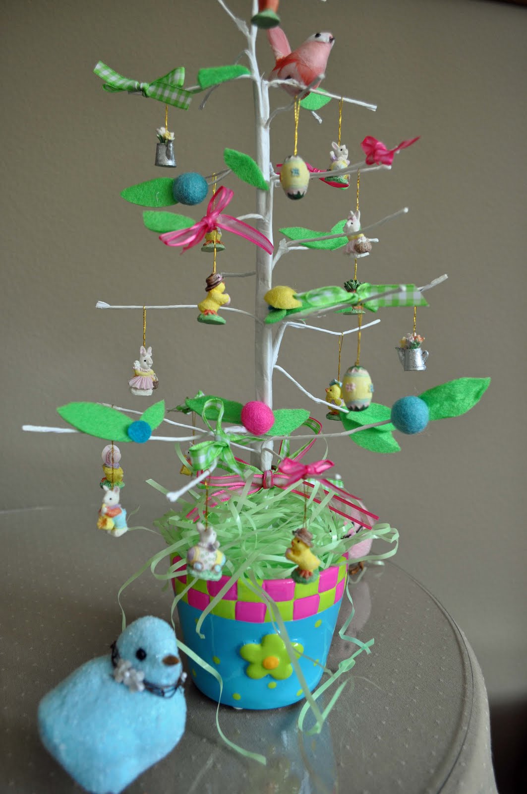 Decorating An Easter Tree Laura K Bray Designs