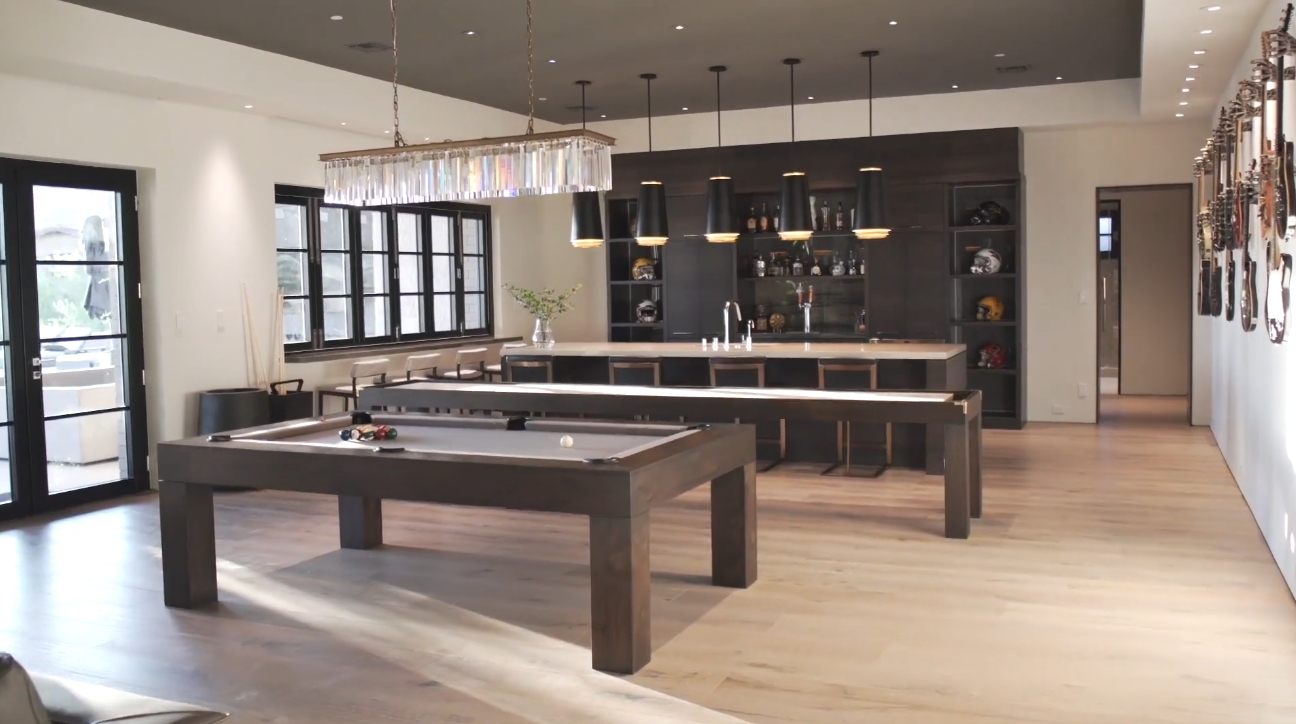 29 Photos vs. 20724 N. 112th St, Scottsdale Luxury Mansion Interior Design Tour