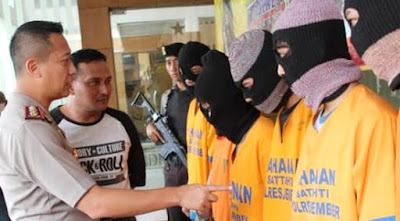 Anak Anggota DPRD Bondowoso Tertangkap Nikmati Ganja di Rumah Kos