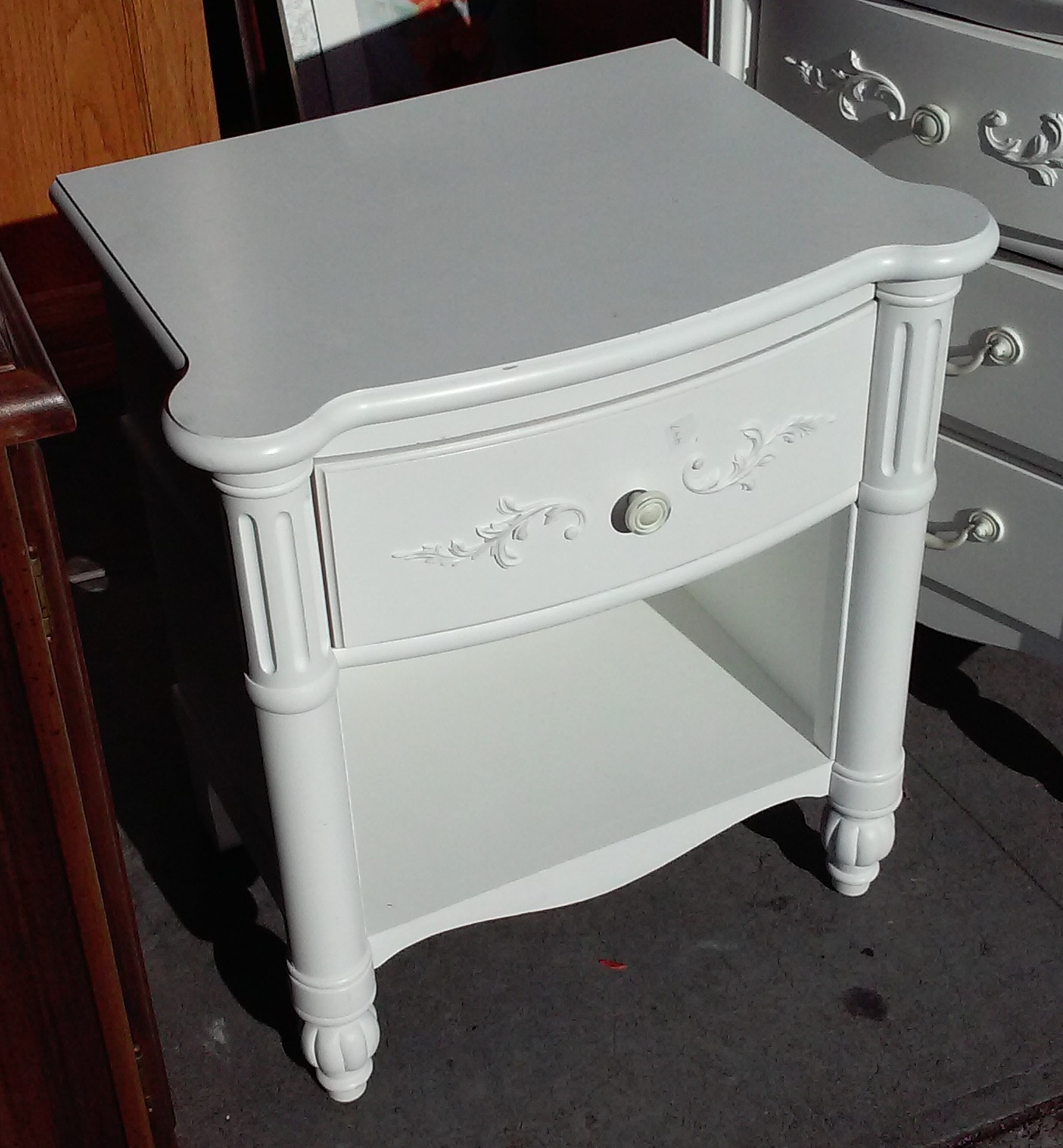 UHURU FURNITURE & COLLECTIBLES SOLD 447 Stanley Nightstand 45