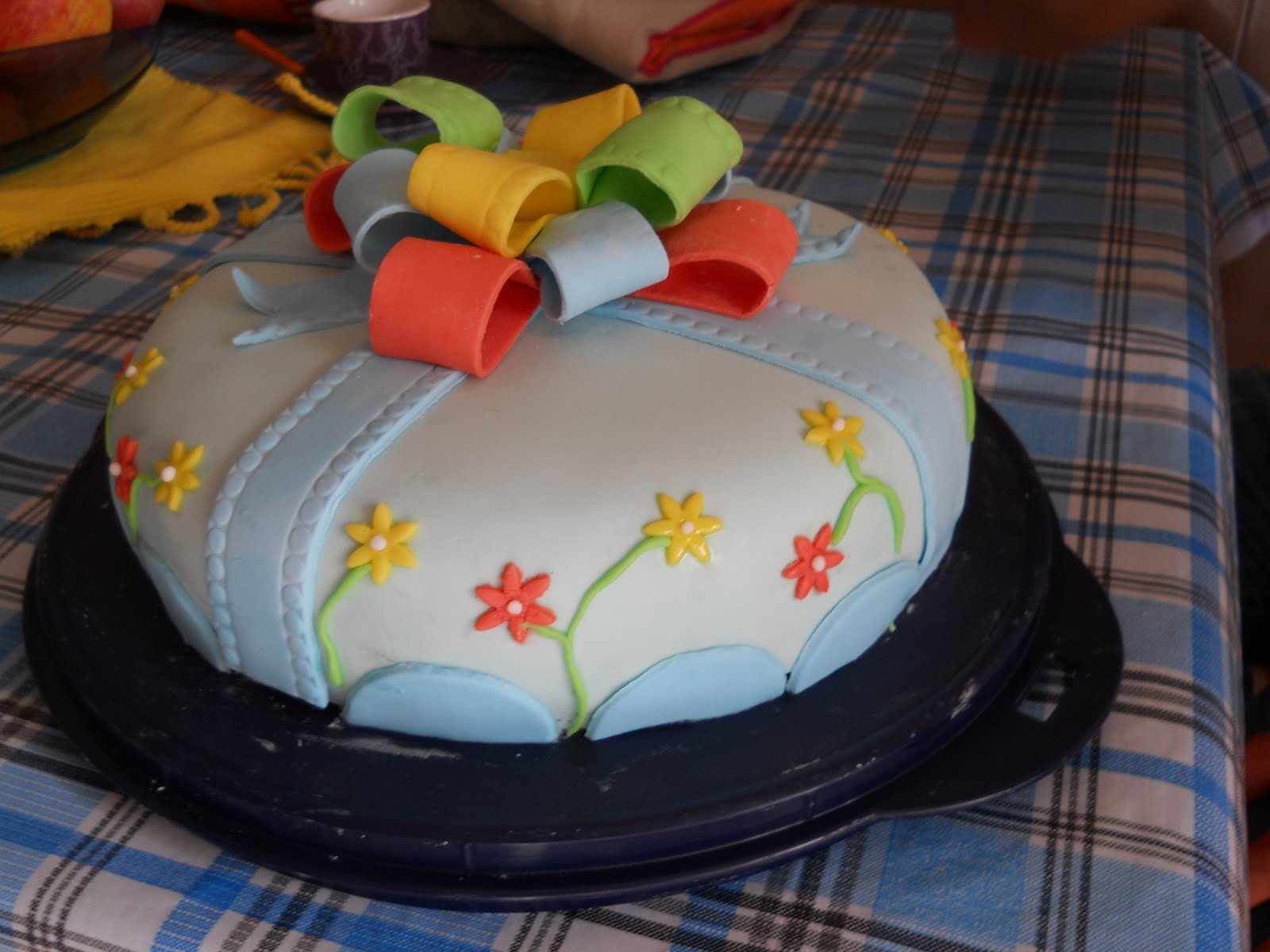 Tortemania Torta Pacco Regalo Tonda Round Gift Box Cake