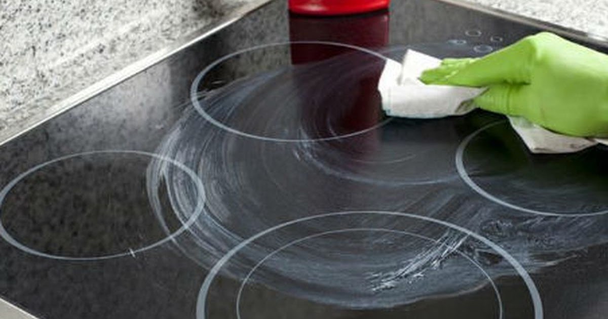 Царапины на стеклокерамической плитке. Салфетка к для плиты стеклокерамика. Протереть плиту. Чистка плиты. Как отмыть панель.