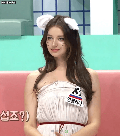 떡치는 소리를 맞춘 러시아 구미호 안젤리나