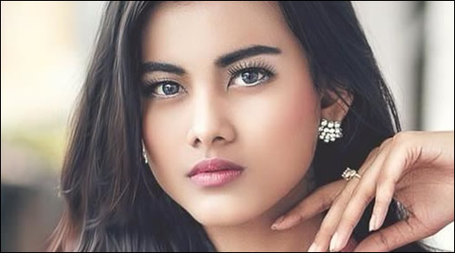 Foto Hot Model Mata Lensa Antv / Model Sexy Dan Hot Asal Kota Medan
